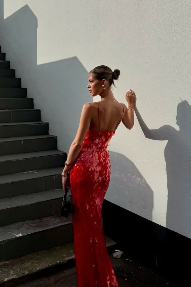 Damska Cekinowa Sukienka Maxi z Głębokim Dekoltem V Cienkimi Ramiączkami i Niskim Tyłem