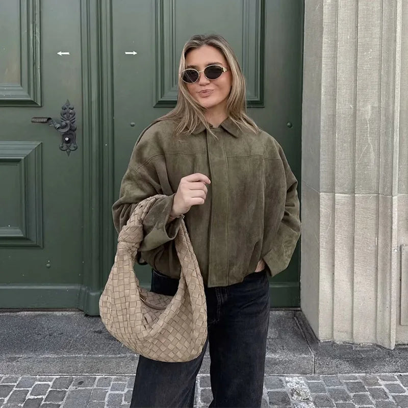 Damska Krótka Kurtka z Kołnierzem i Długimi Rękawami z Ukrytym Zapięciem