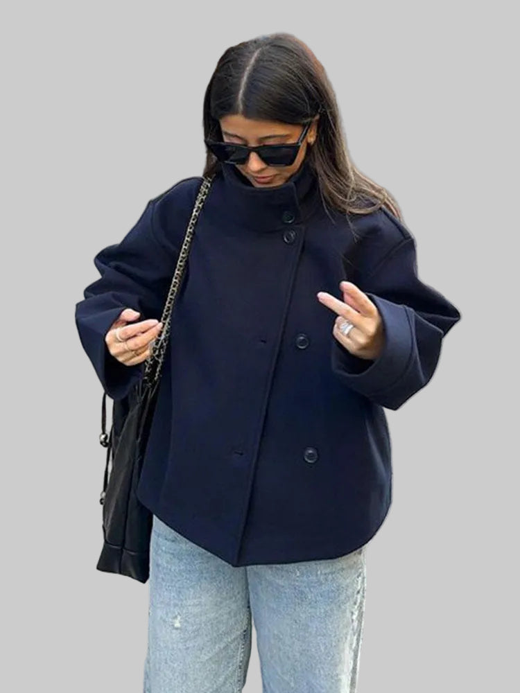 Damska Krótka Kurtka z Szerokim Kołnierzem z Klapami i Zapięciem na Guziki