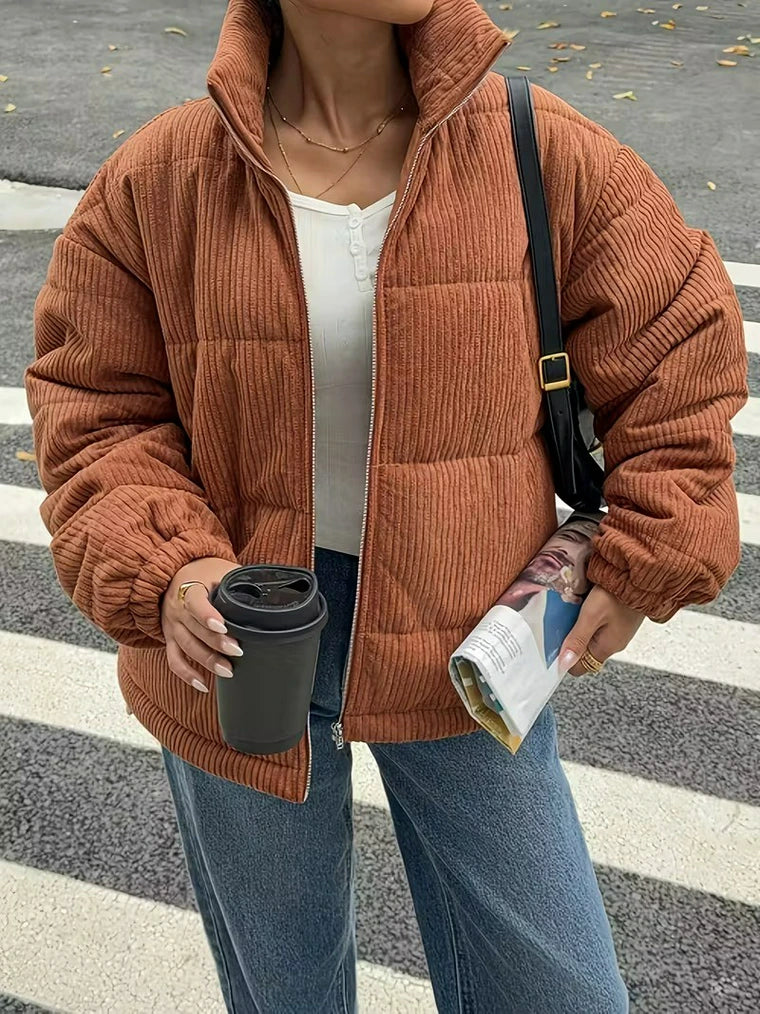 Damska Kurtka Pikowana Sztruksowa ze Stójką i Zamkiem Błyskawicznym z Długimi Rękawami