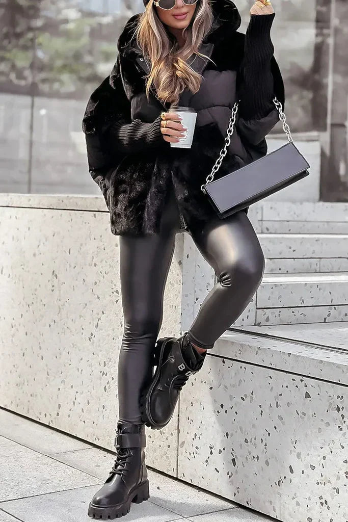 Damska Kurtka Zimowa z Kapturem z Pluszowymi Panelami i Rękawami Dzianinowymi