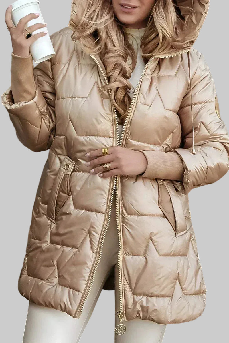 Damska Pikowana Kurtka Zimowa z Kapturem ze Sznurkiem i Kieszeniami Bocznymi