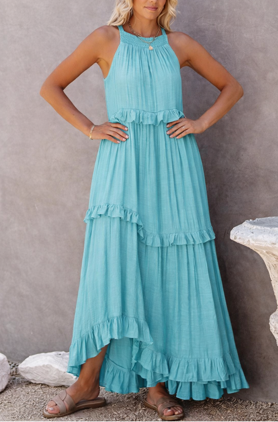 Damska Sukienka Maxi z Dekoltem Typu Halter i Falbanami