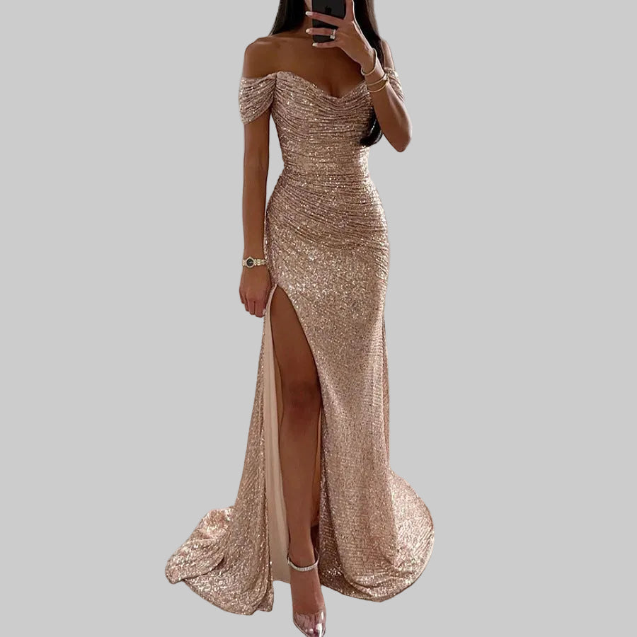 Damska Sukienka Maxi z Opadającymi Ramionami Rozcięciem i Cekinową Powierzchnią
