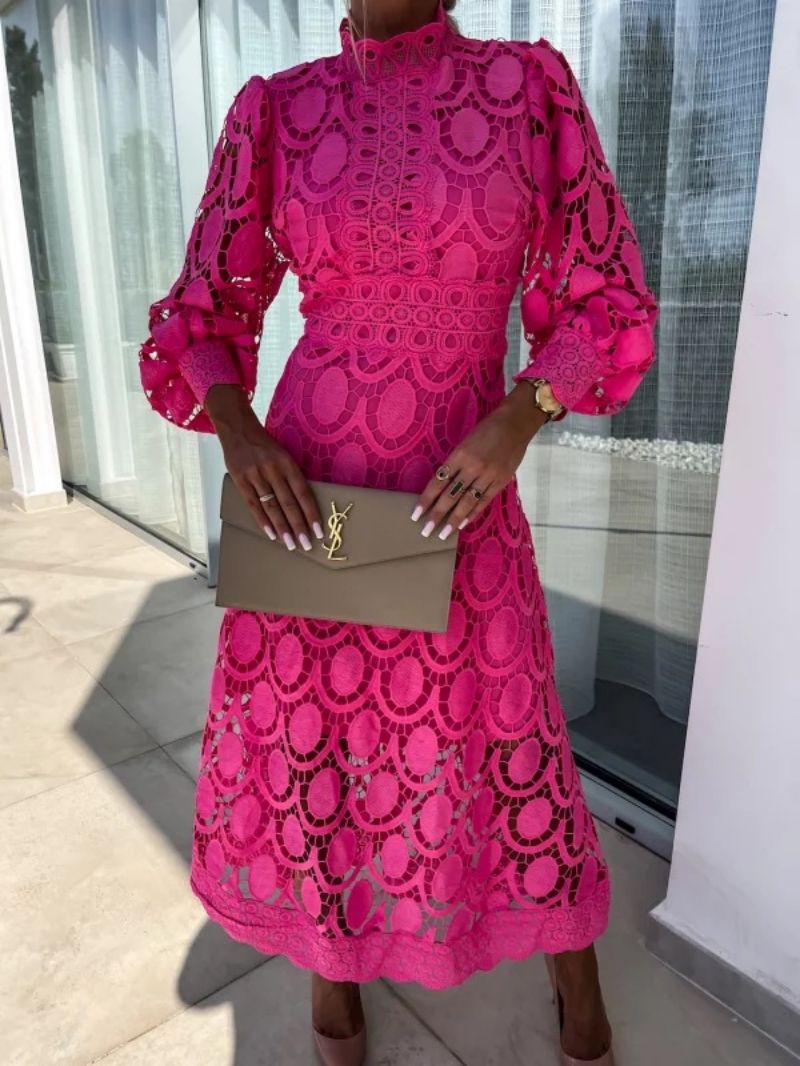 Damska Sukienka Midi z Długimi Rękawami z Ażurowym Wzorem i Wysokim Dekoltem