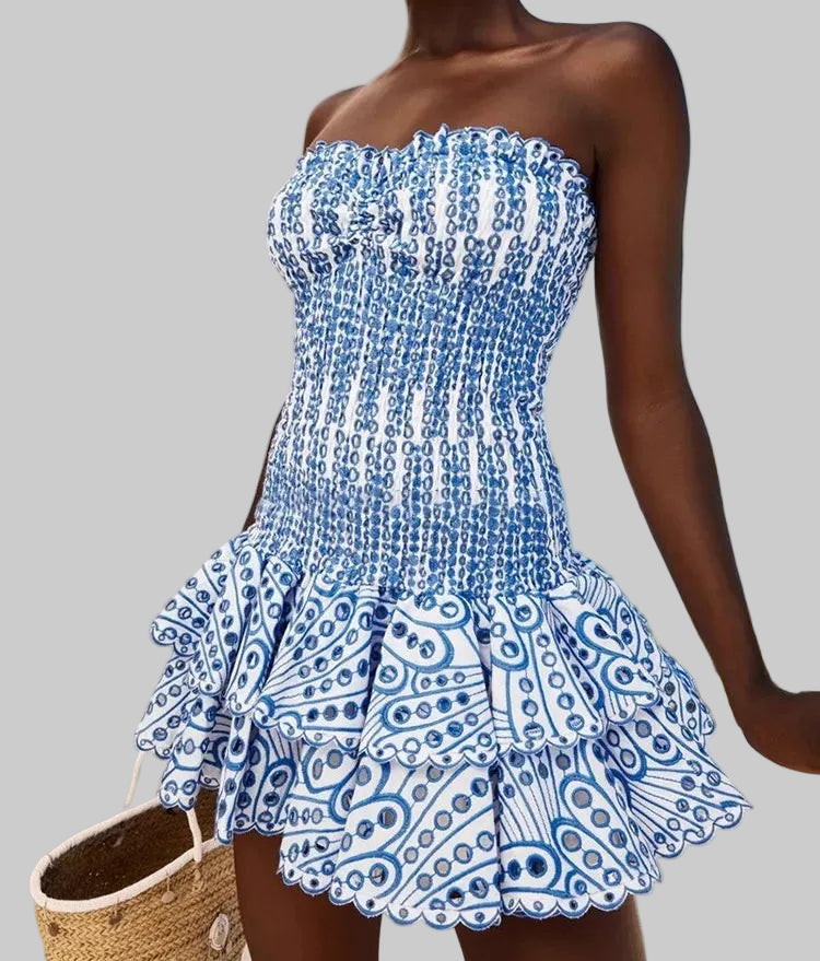 Damska Sukienka Mini bez Ramiączek z Marszczonym Gorsetem Ażurowym Wzorem i Warstwowymi Falbanami