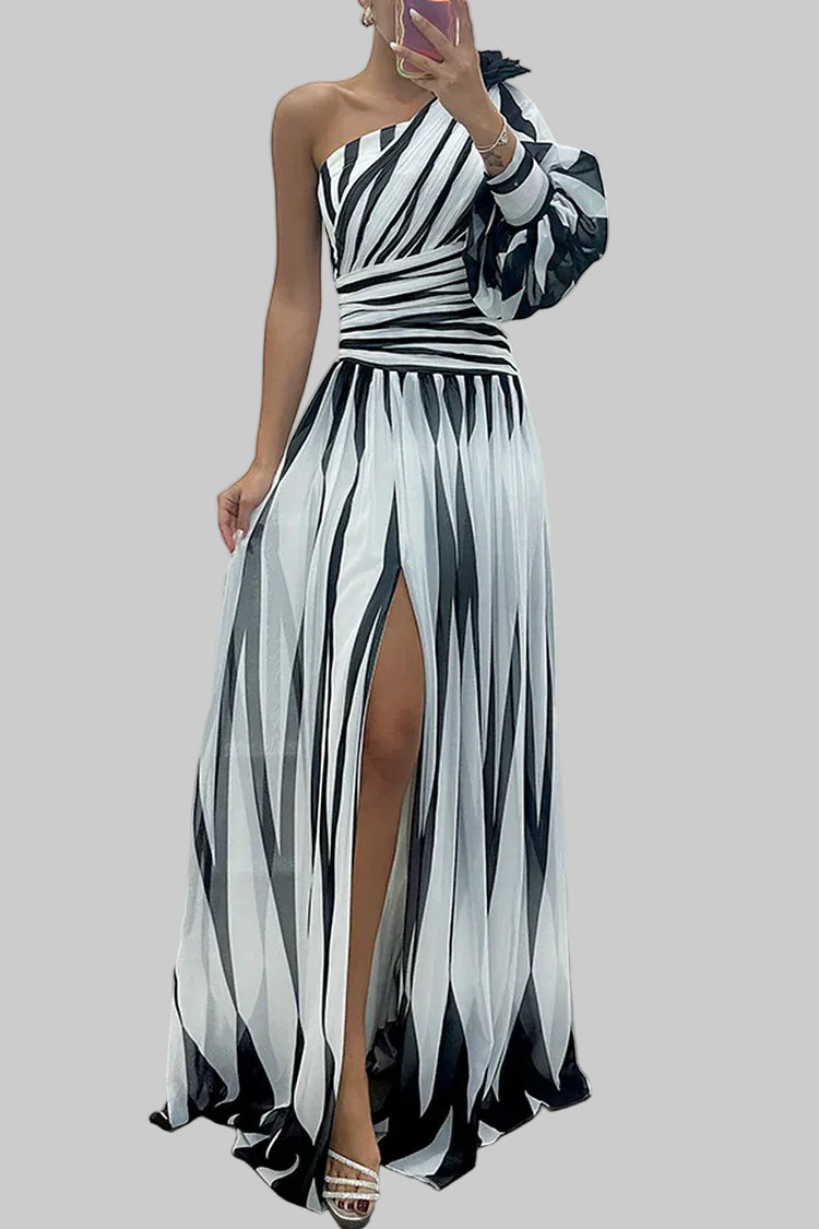 Damska Sukienka Maxi na Jedno Ramię z Bufiastą Falbaną i Rozcięciem na Nodze