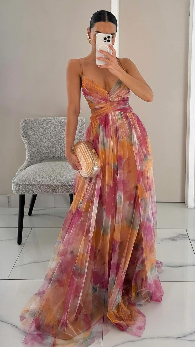 Damska Sukienka Maxi na Ramiączkach z Dekoltem V z Wycięciem w Talii i Kwiatowym Wzorem